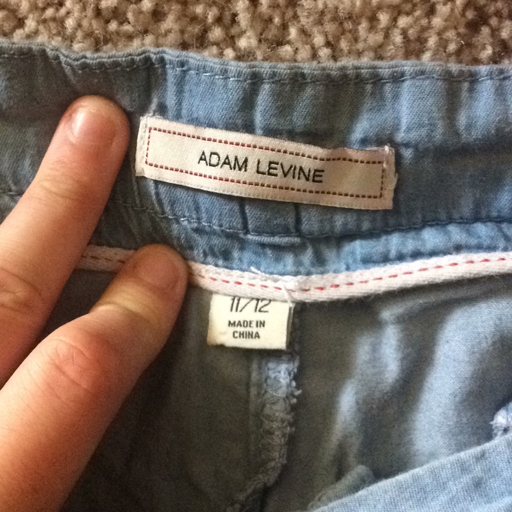Shorts - Picture 3 of 3